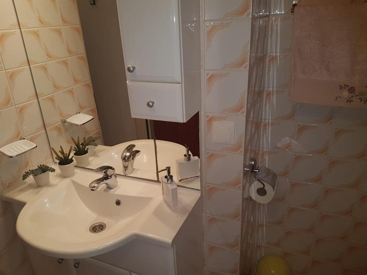Apartments Marija Nada Malinska Kültér fotó